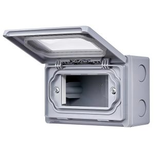 Hộp có nắp che mưa lắp nổi IP55 cho 3 thiết bị - WEG8973LH-VN